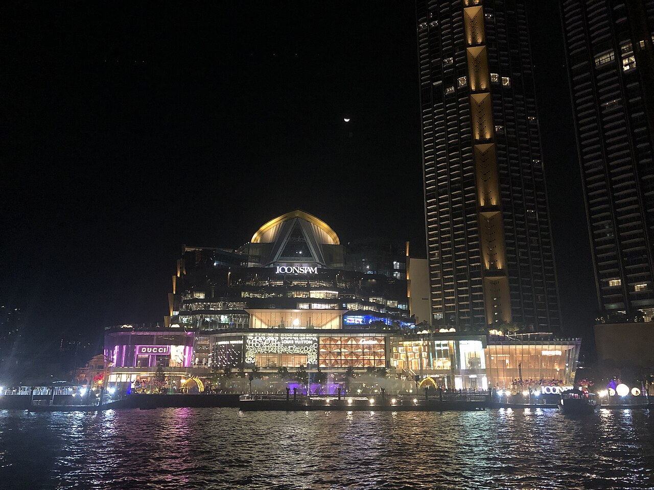 Icon-siam-mall-bangkok-thailand