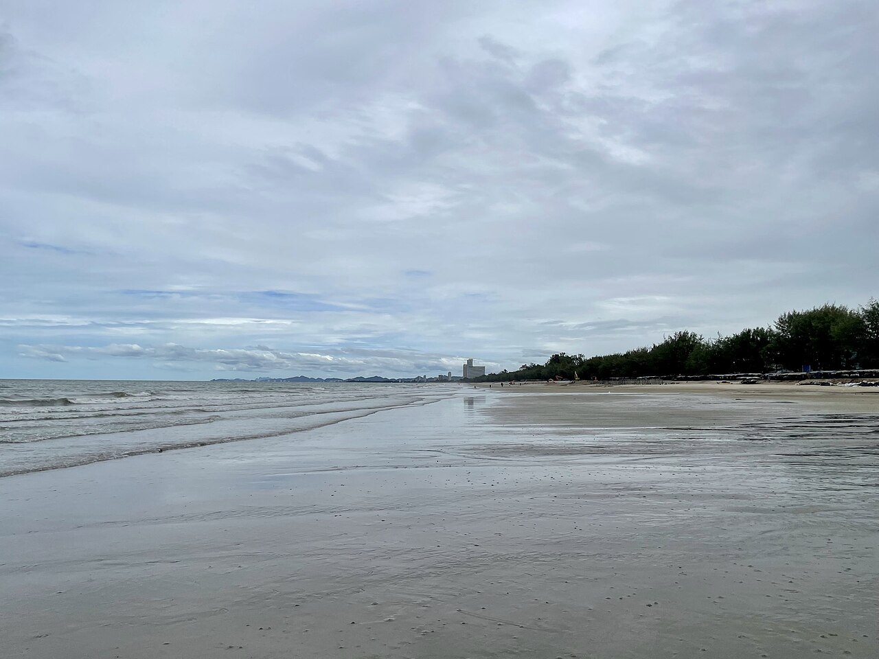 Hua Hin Night Beach 04