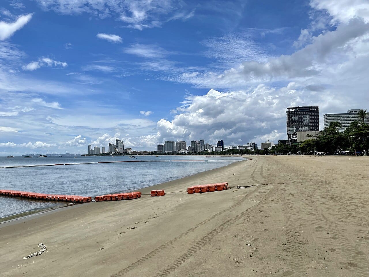 Pattaya beach 03