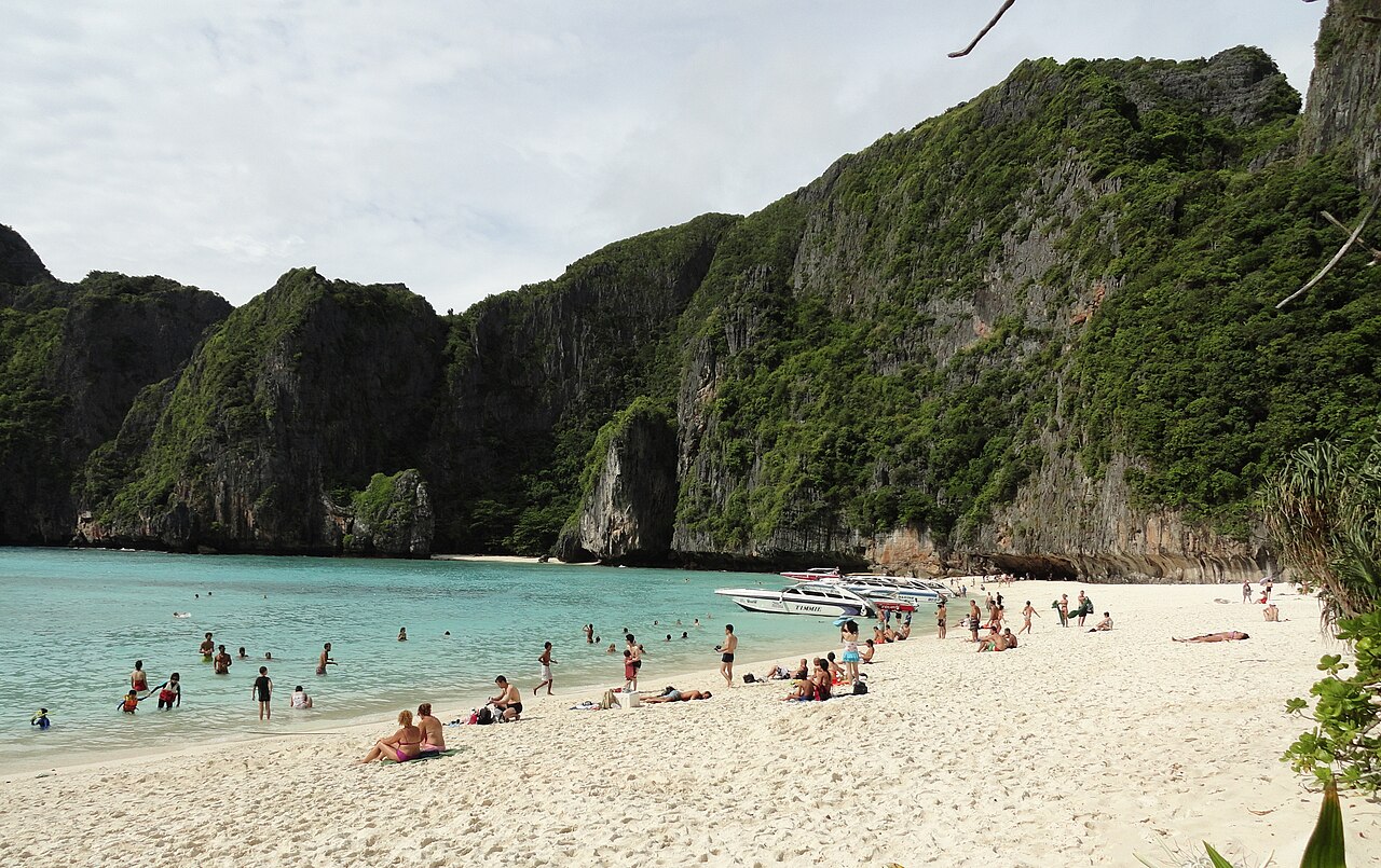 Phi Phi Island, Maya Bay on Phi Phi Leh (6222526031)