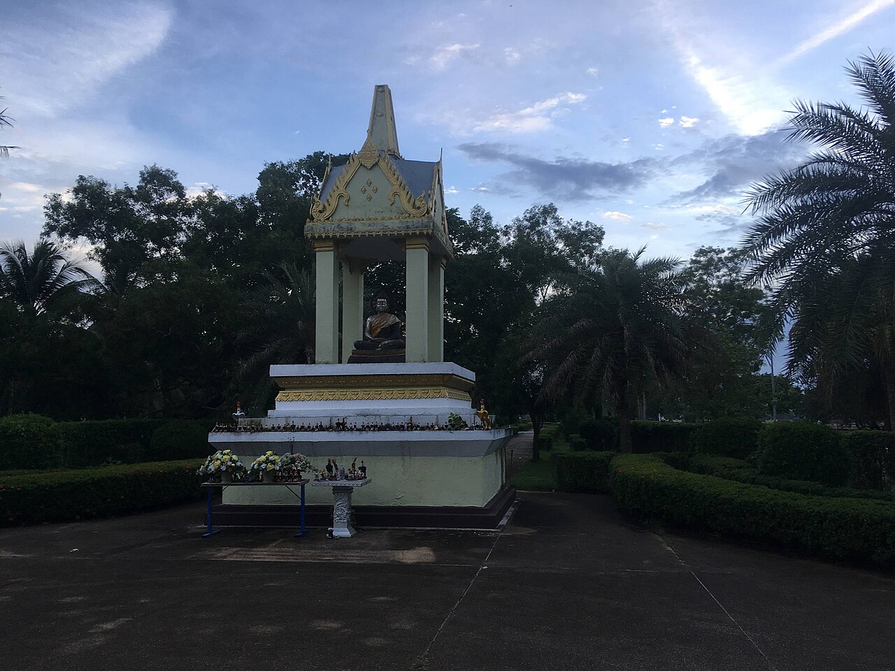 Statue of the Buddha on Ko Lamphu