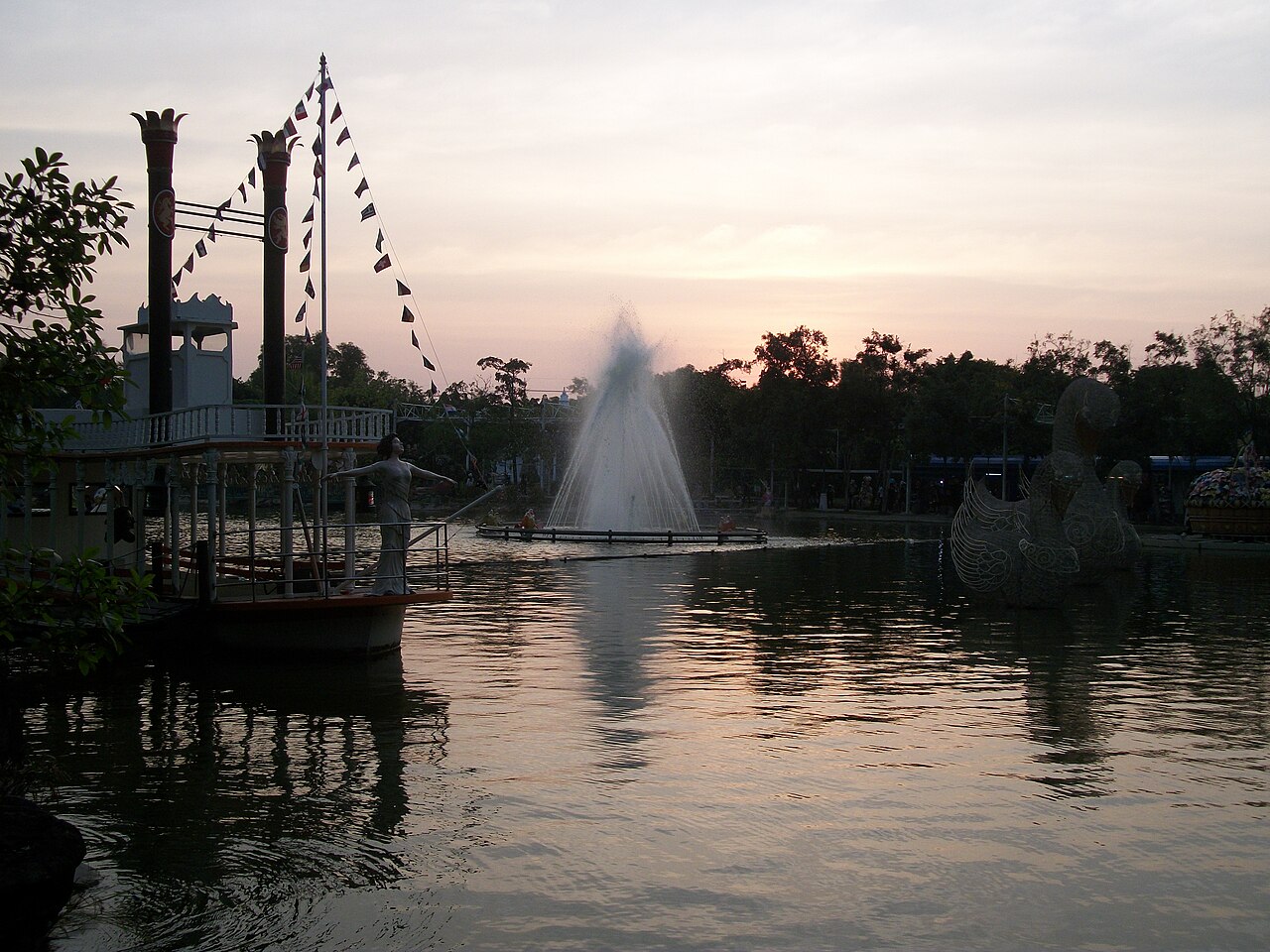 ดรีมเวิลด์ Bangkok Dream World - panoramio (1)