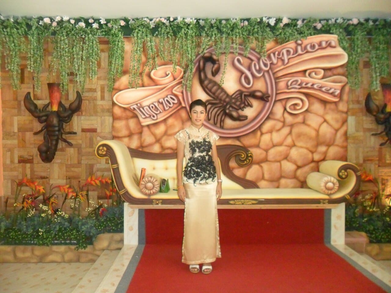 The scorpion queen in sriracha tiger zoo